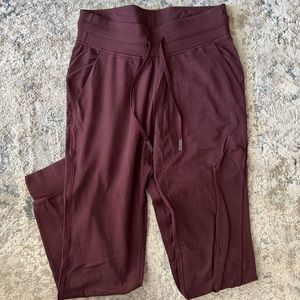 LULULEMON Ready to rulu jogger